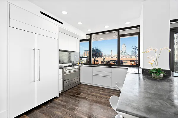 Sold by Compass | media 17