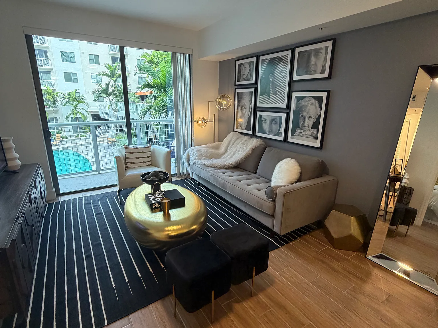 1 bed, 712 sqft, $1,869 — Photo 3