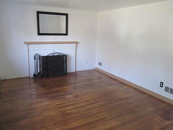 5th image of 565 E Ashland St