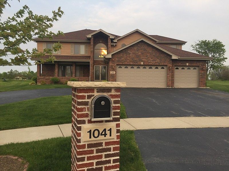 3-Car Garage and Front Porch