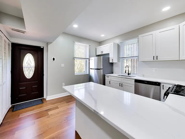 4230 Edson Pl NE — Photo 2