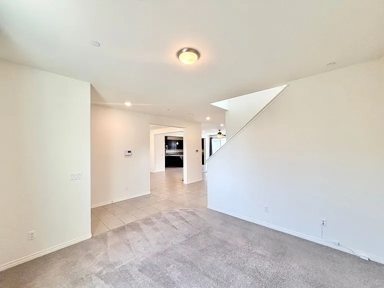 30136 Sutton Ct — Photo 6
