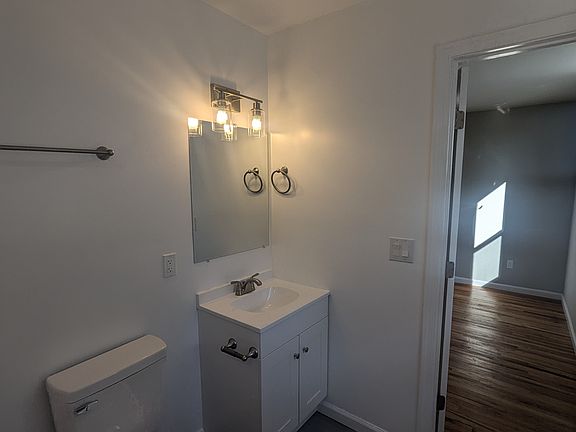 5th image of 13706 Pitkin Ct #1
