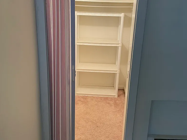 Walk in closet