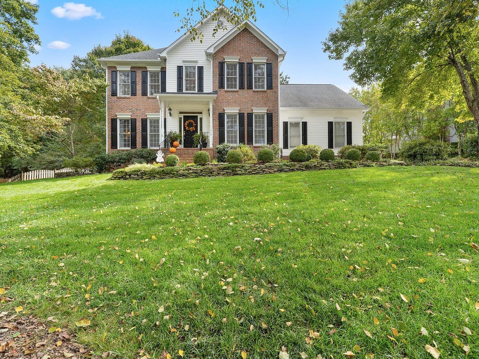 213 Holly Crest Cir, Simpsonville, SC 29681 Zillow