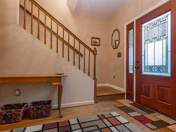 3rd image of 2405 Bluffs Cir