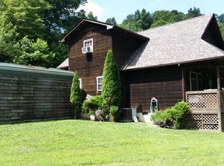 10167 State Route 172, Flatgap, KY 41219