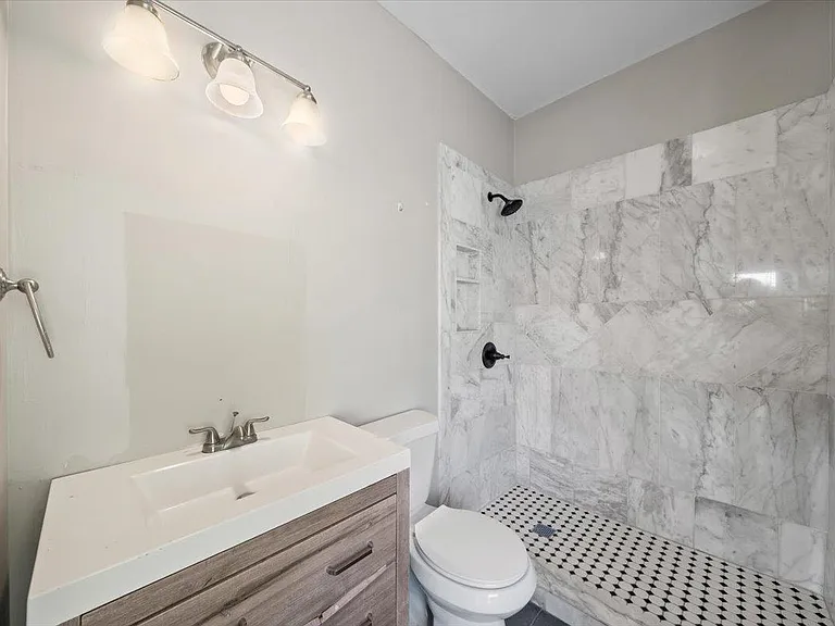 196 N McNeil St — Photo 23