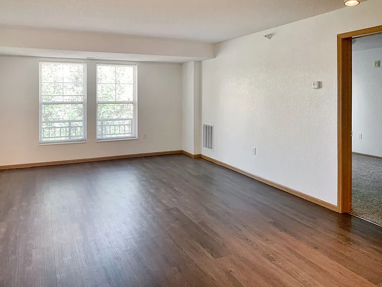 1538 Larpenteur Ave W — Photo 14