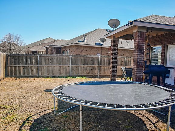 5th image of 4000 Roma St