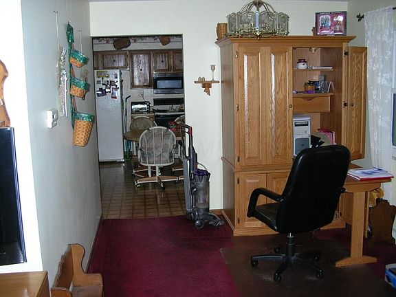 4th image of 144 Craig Dr