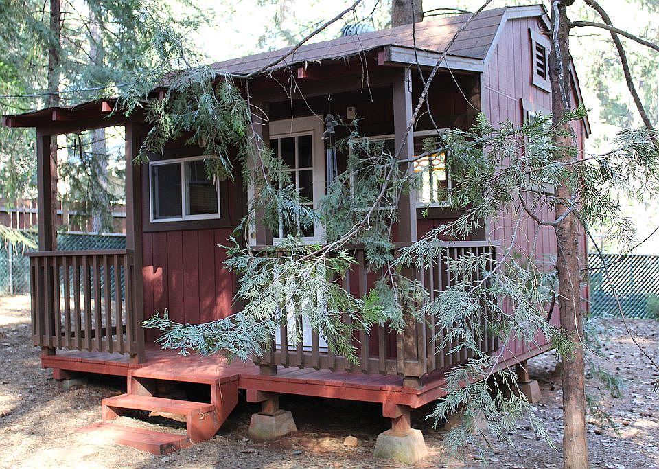 2nd image of 14092 Temple Cir