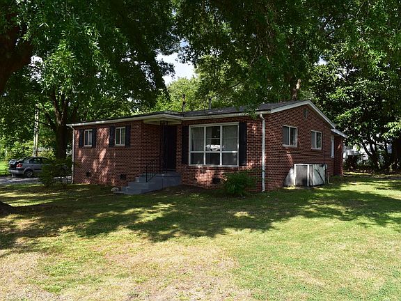 2nd image of 40 Cliff End St