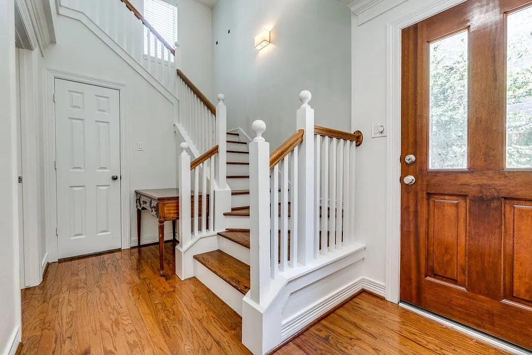 3 bed, 3.5 bath, 2132 sqft, $5,200 — Photo 4