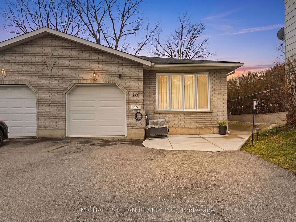 1st image of 19B Dundas St W