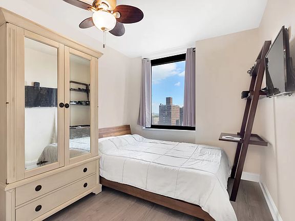 3rd image of 1623 3rd Ave APT 23D