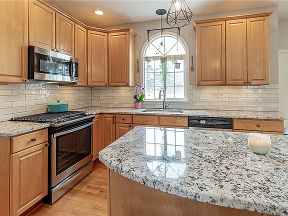 5th image of 4521 Winding Creek Rd