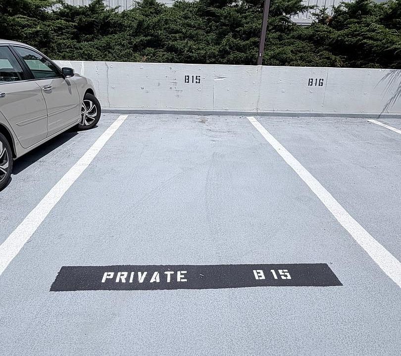2nd image of 6101 Edsall Rd Space B15