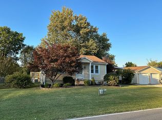 141 W Monroe Ave, Chandler, IN 47610