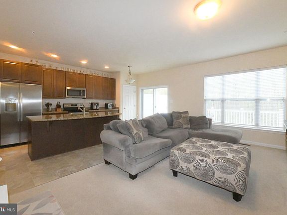 2nd image of 23445 Grovewood Ct