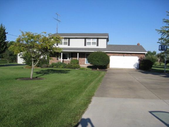 2nd image of 1127 County Road 601
