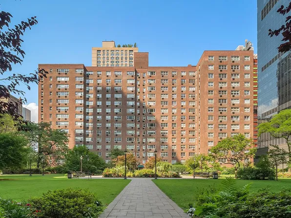 30 W 60th St APT 12W, New York, NY 10023