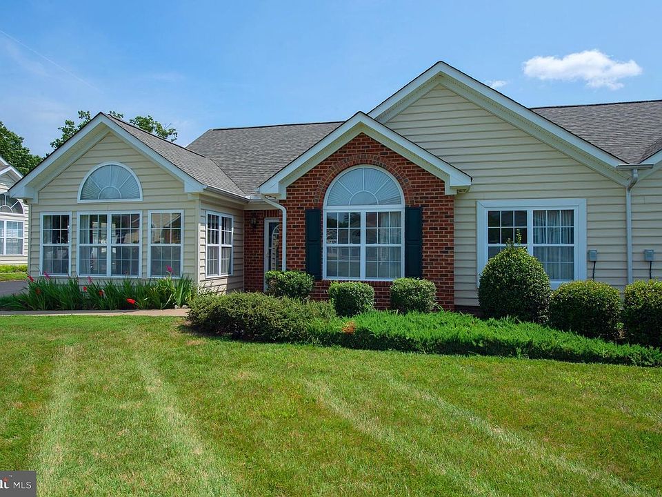 1st image of 6215 Autumn Leaf Dr