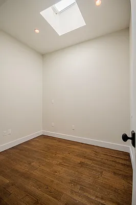 Rented by Nooklyn NYC LLC | media 59