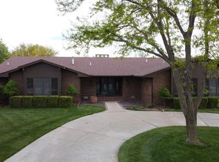 4949 Quail Creek Dr, Great Bend, KS 67530
