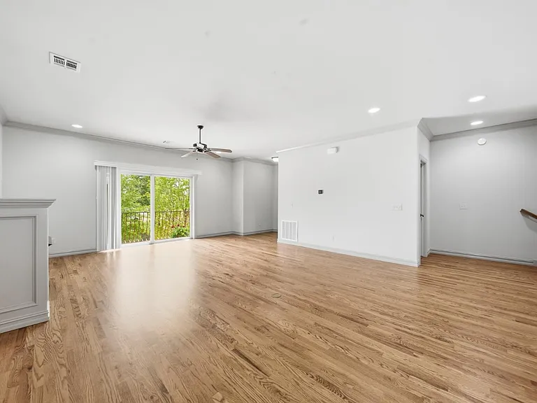 1333 E 41st Pl — Photo 6