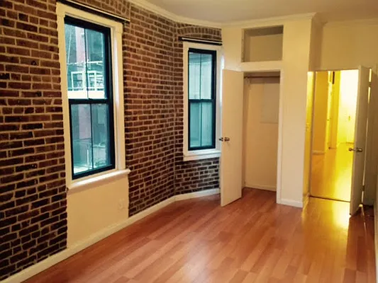 Rented by DYNAMIC REALTY OF NEW YORK CORP | media 15
