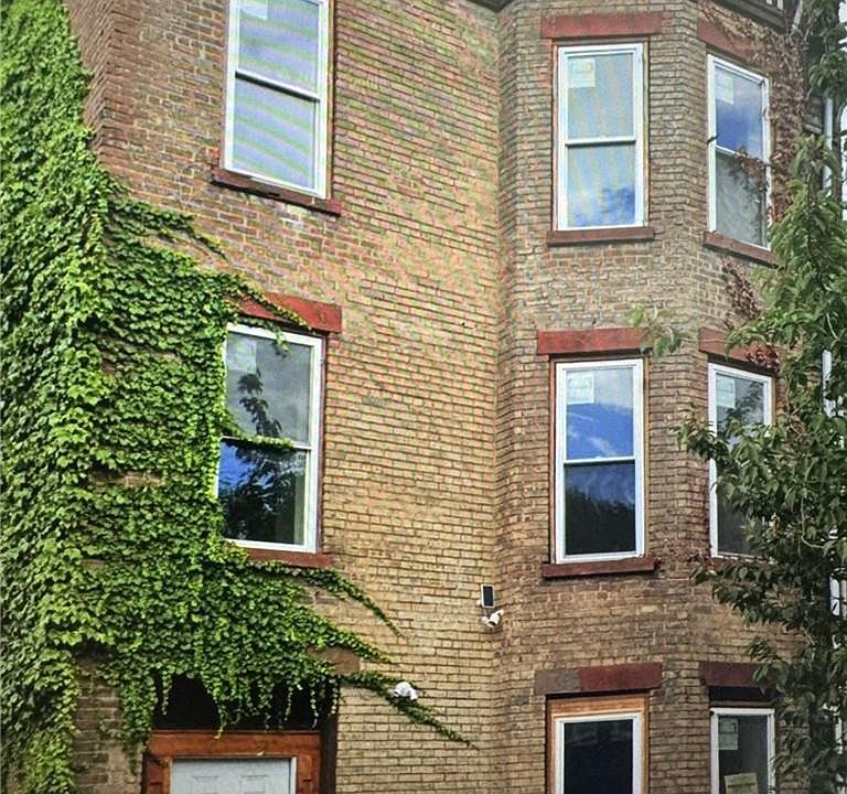 1st image of 35 Johnes Street