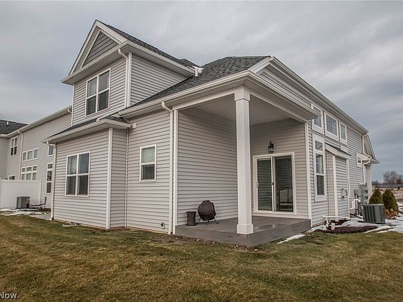 2nd image of 612 Aubrielle #4