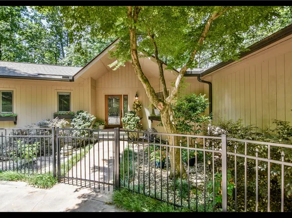 103 Shipmaster Dr, Salem, SC 29676