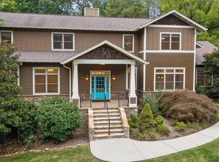714 Berry Spring Path, Signal Mountain, TN 37377