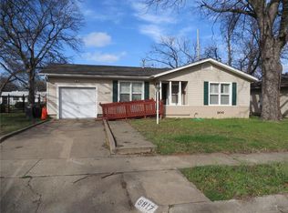 6817 Greenlee St, Fort Worth, TX 76112
