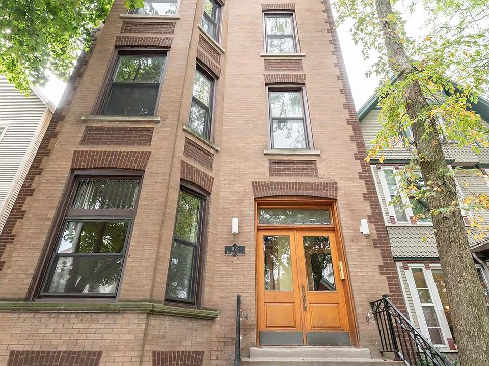 1st image of 3122 N Kenmore Ave APT 1