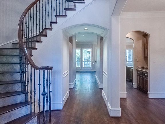 3rd image of 3400 Timber Glen Ln