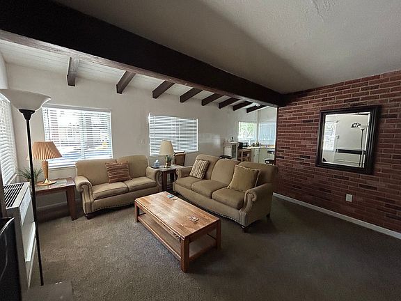 4th image of 2577 Rose Ave