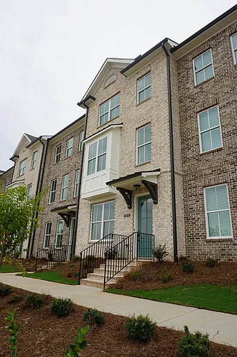4515 Sims Park Overlook Photo 1