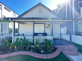 320 3rd St, Huntington Beach, CA 92648