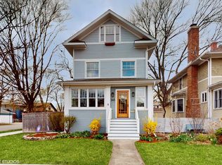 545 Clarence Ave, Oak Park, IL 60304