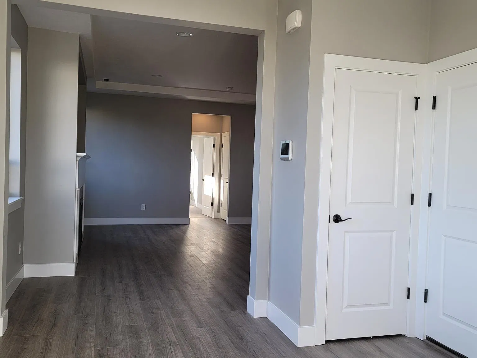 3 bed, 1700 sqft, $3,290 — Photo 2