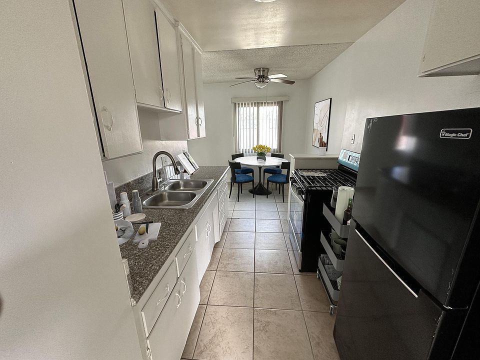 1st image of 9619 Belford Ave #12