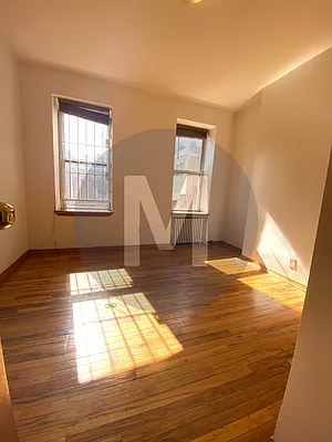 Rented by Kaden Realty | media 11