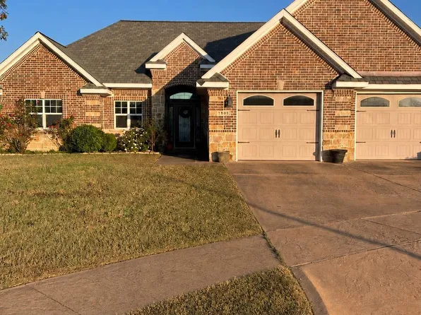 1505 Lucy Cir, Lindale, TX 75771