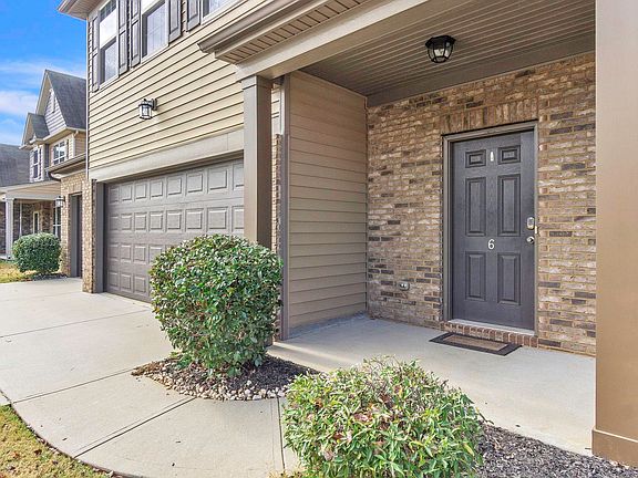 2nd image of 6 Windsor Creek Ct