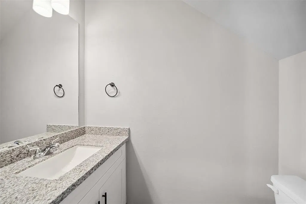 3 bed, 2.5 bath, 1436 sqft, $1,795 — Photo 4