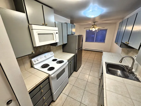 310 Bronson Way NE #12, Renton, WA 98056