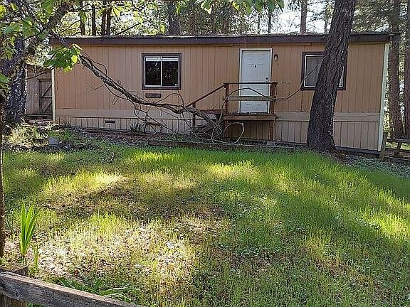 5th image of 3955 Blackhawk Dr